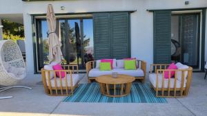 Holiday house in Split with sea view, terrace, air conditioning, WiFi 4937-1