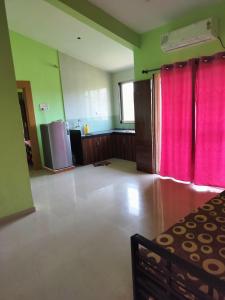 Trendy & Cozy Hideaway