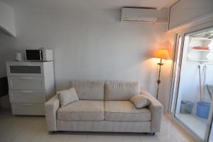 RNET - RHC 3402 Roses Holiday Center