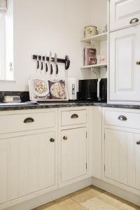 Herdsmans Cottage - Beautiful 3 Bed in Wiltshire!