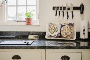 Herdsmans Cottage - Beautiful 3 Bed in Wiltshire!