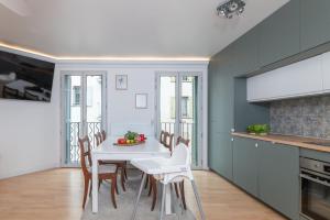 Apartment Vieil Antibes 82 m2 with secured private parking 3 Rooms