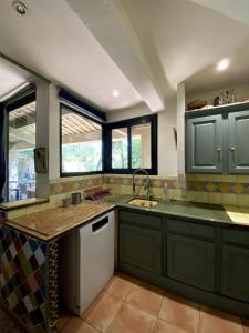 Maison entière 5 min du centre dAvignon