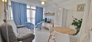 BENIDORM, Las Damas, primera línea de playa de Levante