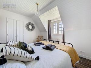 Maisons de vacances Villa Treberon - Vue mer exceptionnelle a Crozon : photos des chambres