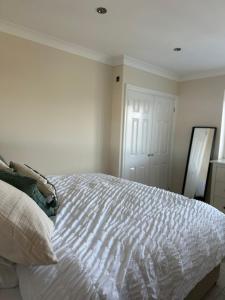 Mountain View - 3 Bedroom home