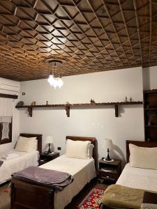 Triple Room room in Hotel Kaceli
