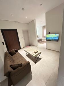 NOOR iNN , Prime Location, SelfEntry