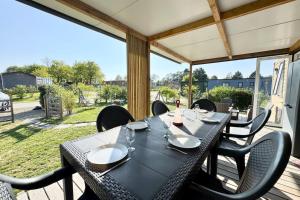 Maisons de vacances Charmant Bungalow Neuf Terrasse Jardin au calme : photos des chambres