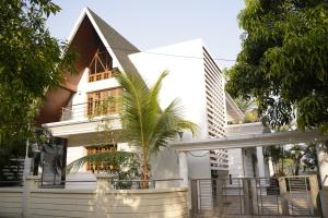Holiday Aapke Liye Bungalow no 8- 3 BHK