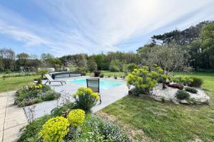 Maisons de vacances Villa avec piscine chauffee - En pleine nature : photos des chambres