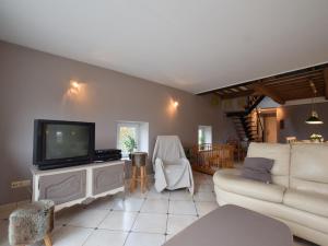 Magnificent Holiday Home in Libin with Barbecue