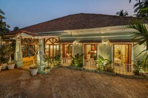 LostTraveller 3BHK Villa with a view Private Pool in Saligao LT347