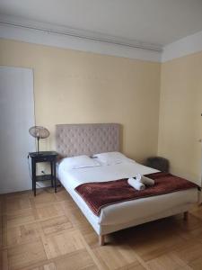 La cour décole à Tours