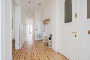 Hamburg City Apartment auf 120qm mit Billardtisch für bis zu 9 Gäste