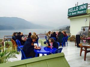 Hello Inn Guest House & Apartment