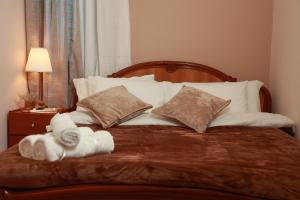 Golden Horizon Suite