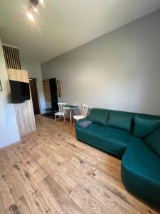 Przystanek Karpacz - Komuny Paryskiej 3