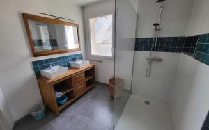 Maisons de vacances A 900 metres de la plage de Kerhillio Maison lumineuse pour 6 personnes : photos des chambres