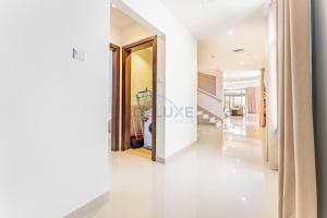 Sea Views 4BR and Assistants Room Villa with Private Pool, Sharm - Al Dana Villa, Al Dana Island by Deluxe Holiday Homes