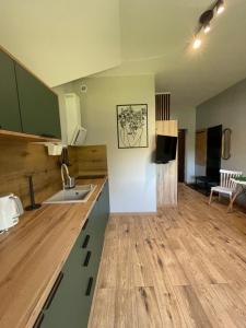 Przystanek Karpacz - Komuny Paryskiej 3