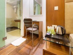 Hotel Palm Dor - 2 mins walk from New Delhi Railway Station