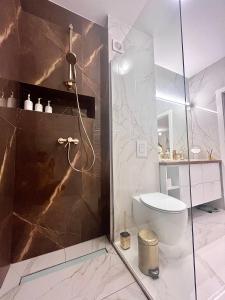 FLH - Golden Gallery Balcony Free Parking Vivo Mall Amethyst