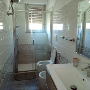 Appartamento Salvia, veranda e giardino a 75 m dal mare img6