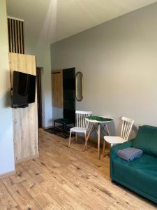 Przystanek Karpacz - Komuny Paryskiej 3