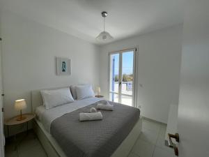 Villa Santorini Serenity with private Pool