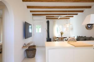 Senzas Cycladic Home in Marpissa , Paros