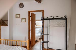 Maisons de vacances Les Gites de la Cour au Mercier : photos des chambres