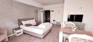 MIRA RESIDENCE Apart & Penthouse