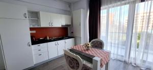 MIRA RESIDENCE Apart & Penthouse