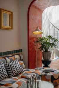 2 Story-House, European Stantard