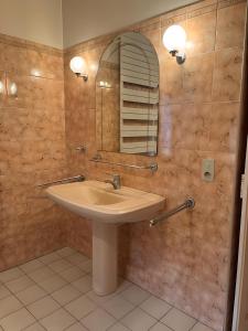 B&B / Chambres d'hotes Castel Rochefort sur Nenon Jura : photos des chambres