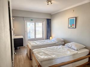 Spacious apartment on Albertstrand Seafront