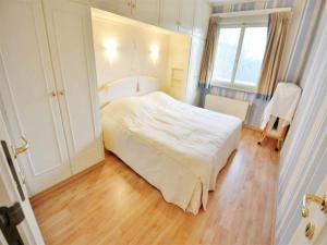 Apartment near Seawall with Parking