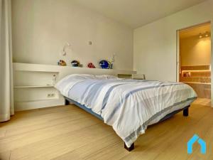 Apartment with sea views in Knokke Heist