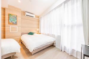 new open! jinbocho str walk 6 min ,4 floors building 4dk for 13 person, 新宿駅12分 秋葉原5分 東京駅7分 銀座駅7分 渋谷20分