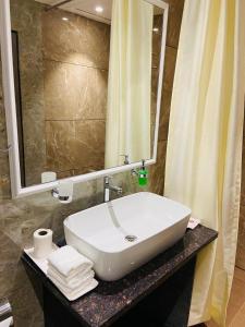 Zip By Spree Hotels Neelam Nakshatra