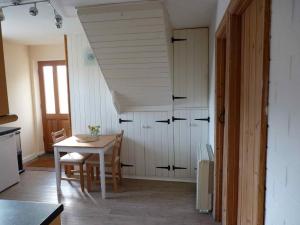 Pretty sunny cottage, Machynlleth