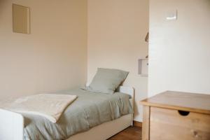 Maisons de vacances Les Gites de la Cour au Mercier : photos des chambres