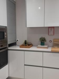 Barra B Suite Apartment - 4min walk from BEACH, Terrace