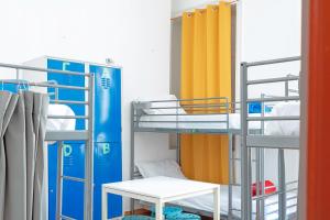 Single Bed in Female Dormitory Room room in A Casa di Amici