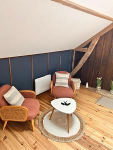 Maisons d'hotes La Grange Aux Hirondelles - Chambre familiale : photos des chambres