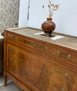 Ani Apartment with Fireplace