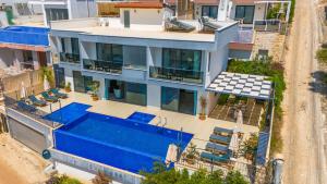 4 Bedroom Sea View Villa in Kalkan