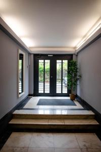 Beautiful new studios super location