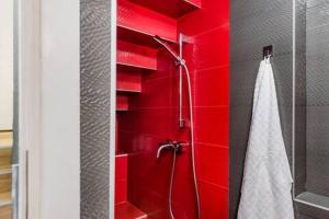 Chill in the Mezzanine Studio at a Retreat near the Palace